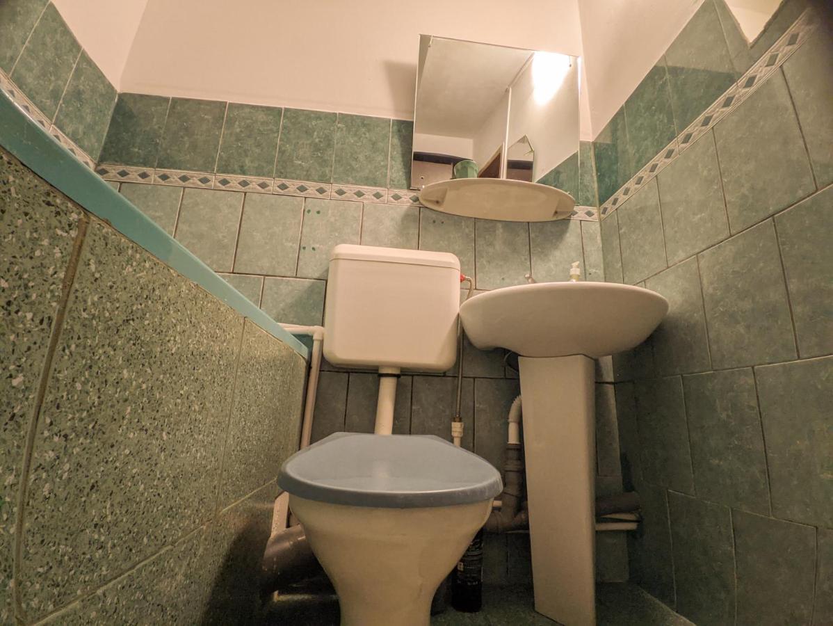 Moss'S Economy Apartment Temesvár Kültér fotó